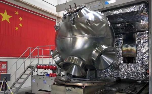 “奋斗者”号潜水器载人舱球壳“钛”厉害