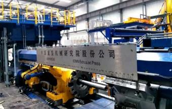 6300吨钛合金挤压生产线热负荷试车成功！