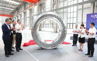 填补空白！全球最大22米辗环机全系列轴承下线