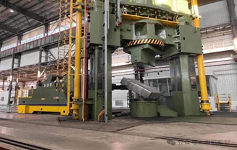 突破！成功锻造8吨级超大型锻板