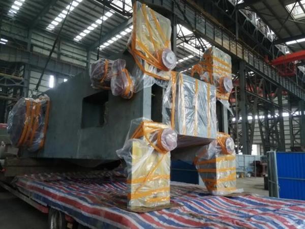 武汉重工承制的两台热模锻压机相继交付！