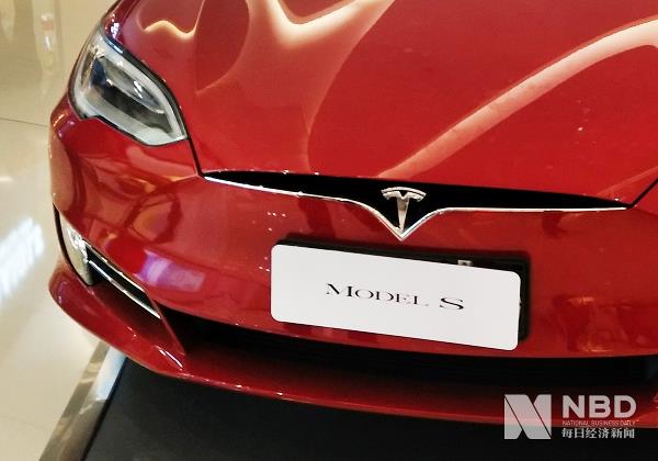 特斯拉再获40亿贷款！