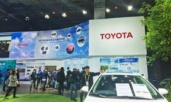 丰田狂砸880亿元投资电池产业！